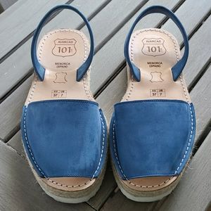 Avarcas Wedge Sandals Size 7